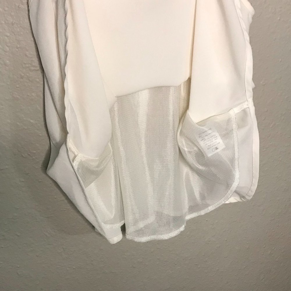 ASTR Cream High Neck Crochet Halter Strappy top - Picture 7 of 7